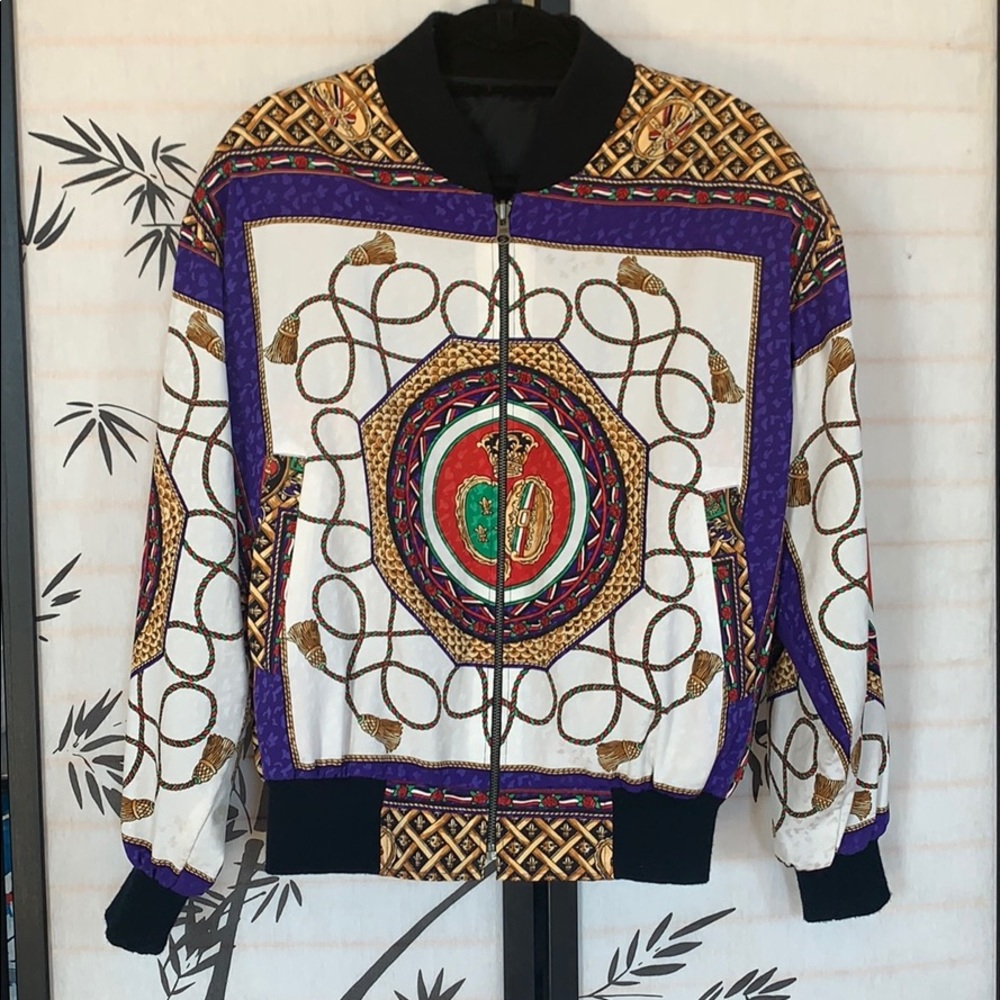 Woman’s Vintage 90’s Windbreaker